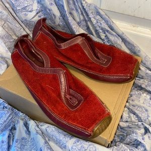 A cute red zip shoe